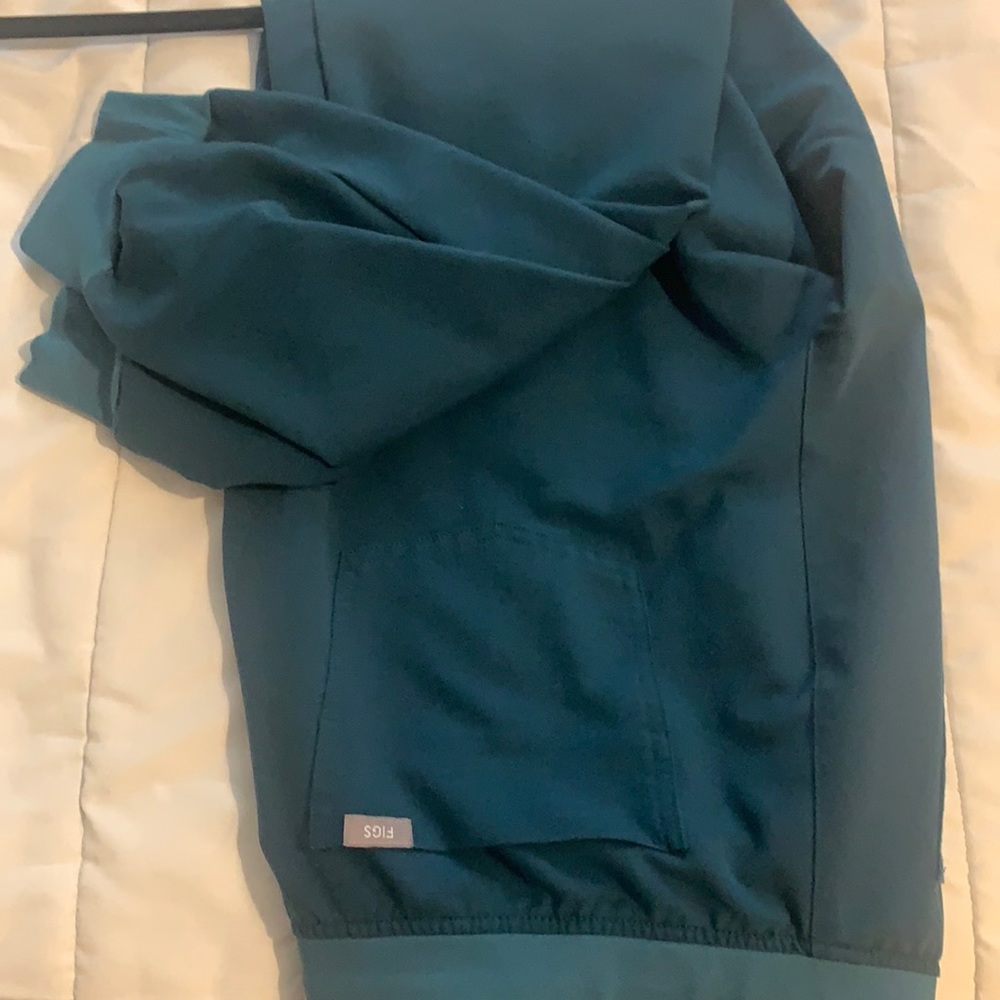 FIGS Zamora jogger scrub pants